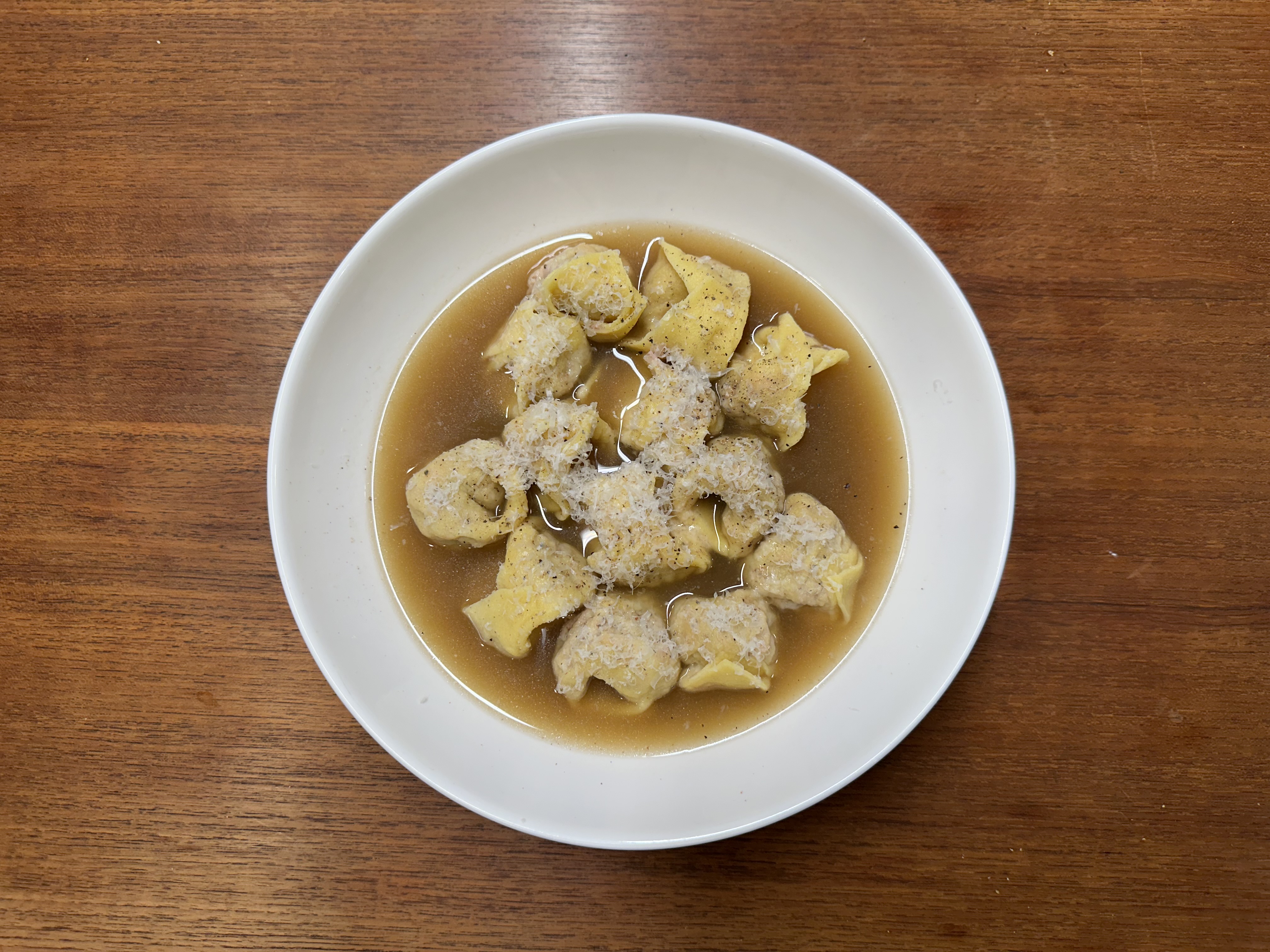 Tortellini in brodo